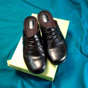 Clarks Ruthie Anna Clogs